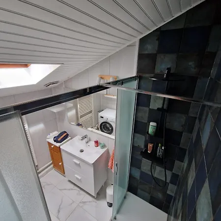 Privee Avec Jardin Homestay